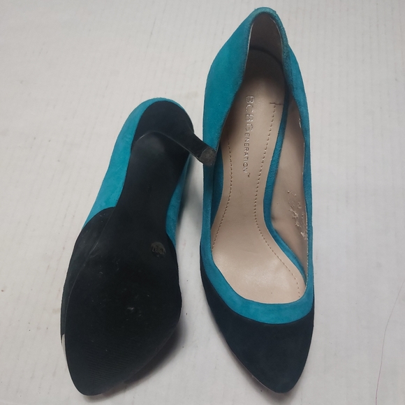 BCBGenaration Blue and Black Leather Upper Suede like Material High Heels Shoes - Picture 6 of 15
